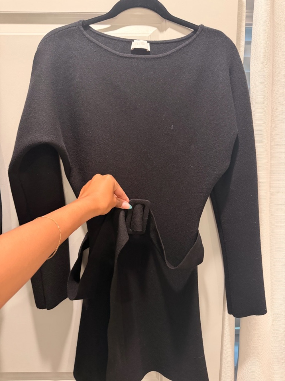 Meshki Black Long-Sleeve Tie-Waist Knit Dress